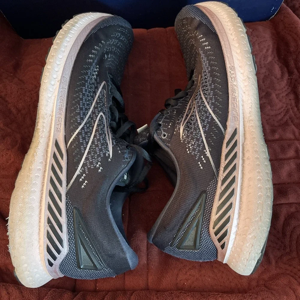 Brooks Glycerin GTS 19 Womens Athletic Running Shoes Size 11 B Black 1203441B074